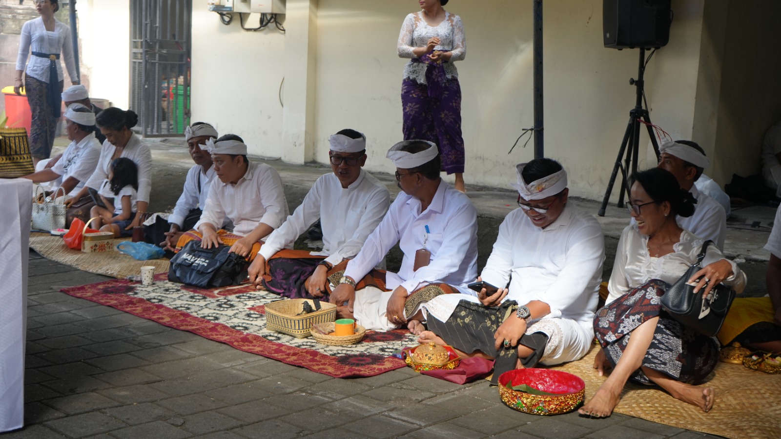 Piodalan di Kantor Desa Ubung Kaja Dilaksanakan pada 10 Juli 2025