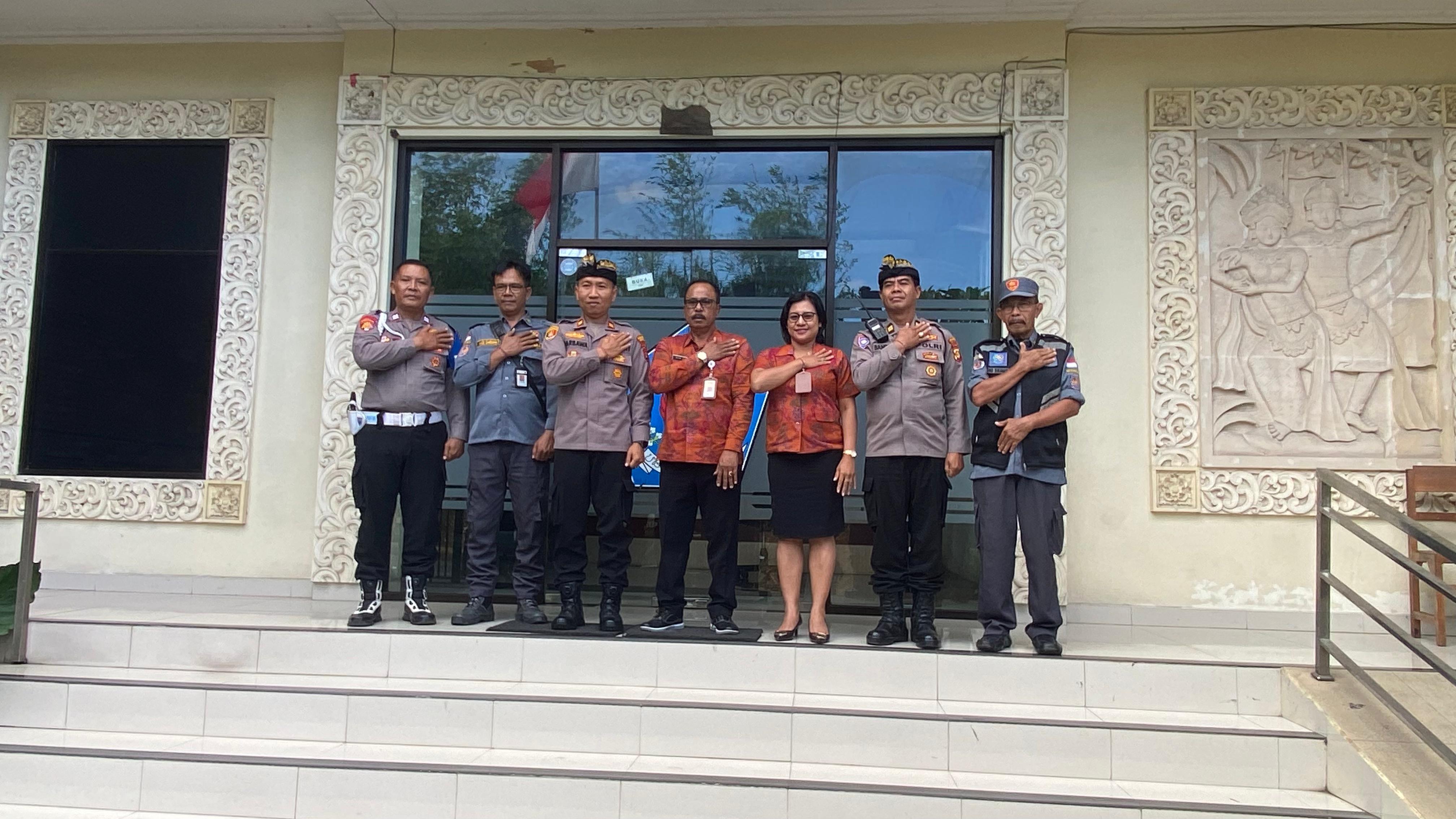 Kapolsek Denpasar Utara Sambang Kamtibmas ke Kantor Desa Ubung Kaja