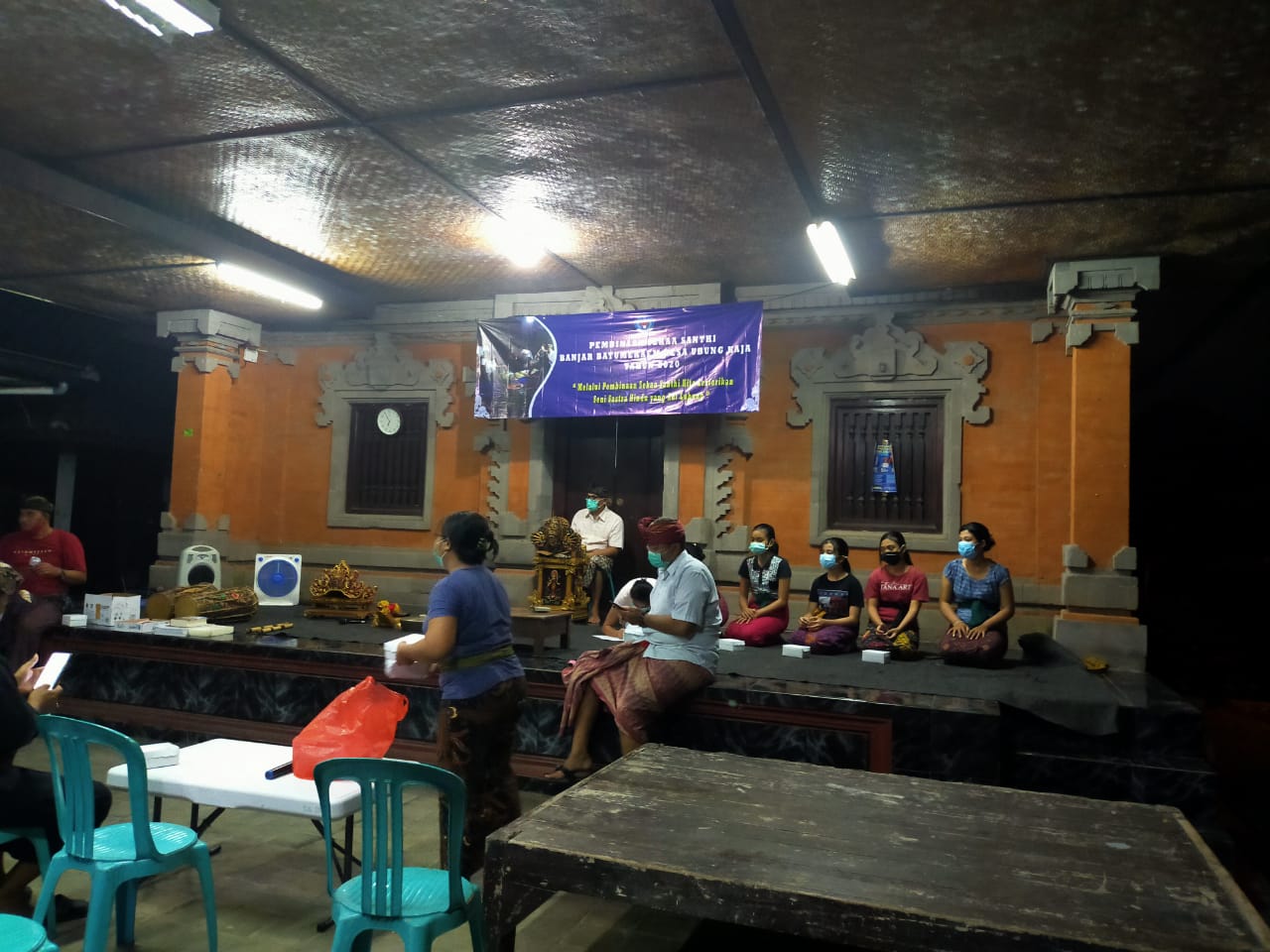 PEMBINAAN SEKAA SANTI, SANGGAR SENI DAN TARI